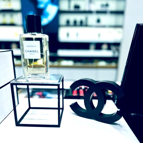 Meet your Posher, Tanya - Picture 1 of 1